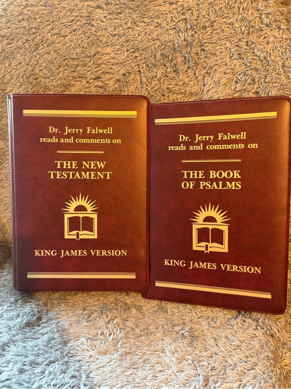 Dr. Jerry Falwell Reads - The New Testament The Book of Psalms (Brown) Cassettes